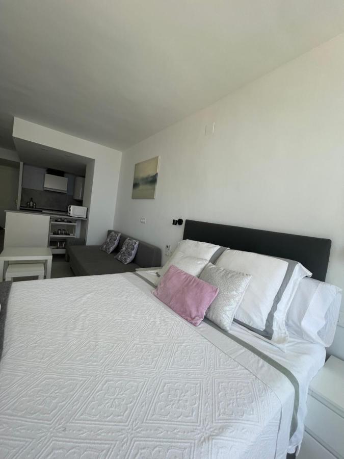 Apartamento Con Vistas Al Mar A Metros De La Playa Carihuela Soleil Torremolinos