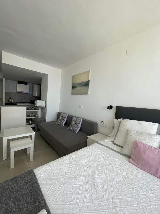Lejlighed Apartamento Con Vistas Al Mar A Metros De La Playa Carihuela Soleil *